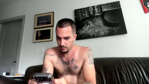 Snapshot of whitechocalate91 chatting on June 10, 2:49 pm just str8 stud nut 1000 online show from June 10, 2:49 pm