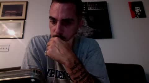 Snapshot of whitechocalate91 chatting on June 18, 7:41 am just str8 stud nut 1000 online show from June 18, 7:41 am