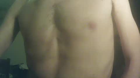 Snapshot of whiteduke81 chatting on May 21, 6:59 pm Whiteduke online show from May 21, 6:59 pm