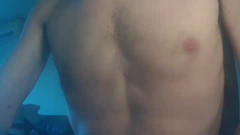 Snapshot of whiteduke81 chatting on May 27, 6:38 pm Whiteduke online show from May 27, 6:38 pm