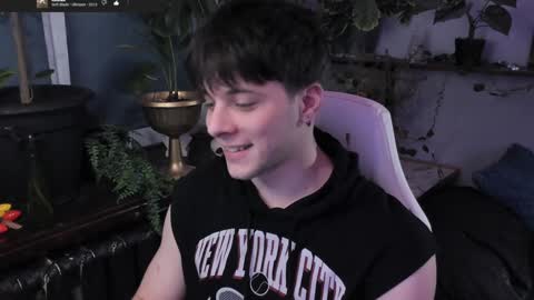 Snapshot of whiteegrimm chatting on January 23, 6:56 pm Gus online show from January 23, 6:56 pm