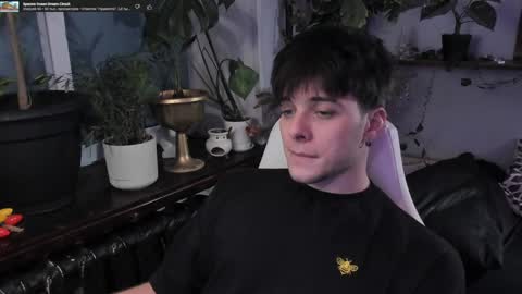 Snapshot of whiteegrimm chatting on January 24, 9:15 pm Gus online show from January 24, 9:15 pm