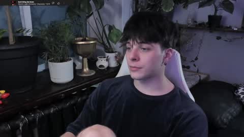 Snapshot of whiteegrimm chatting on January 25, 8:42 pm Gus online show from January 25, 8:42 pm