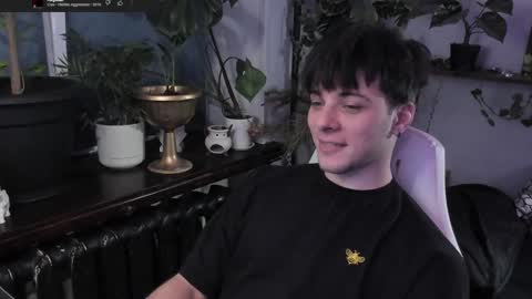 Snapshot of whiteegrimm chatting on January 29, 3:47 pm Gus online show from January 29, 3:47 pm