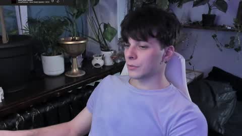 Snapshot of whiteegrimm chatting on January 30, 9:25 pm Gus online show from January 30, 9:25 pm