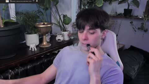 Snapshot of whiteegrimm chatting on January 31, 7:51 pm Gus online show from January 31, 7:51 pm