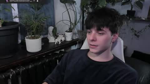 Snapshot of whiteegrimm chatting on February 13, 11:26 pm Gus online show from February 13, 11:26 pm