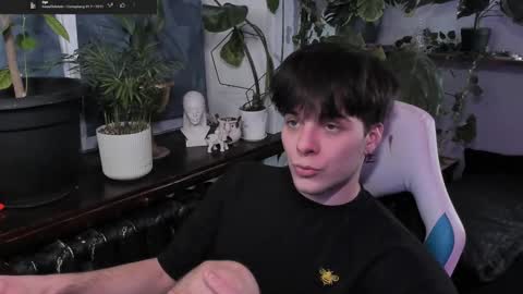 Snapshot of whiteegrimm chatting on February 20, 7:41 pm Gus online show from February 20, 7:41 pm