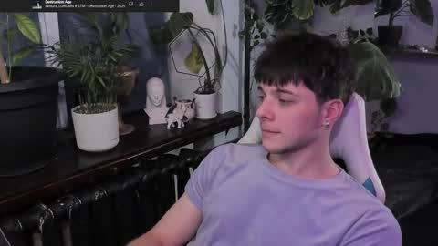 Snapshot of whiteegrimm chatting on February 26, 8:33 pm Gus online show from February 26, 8:33 pm