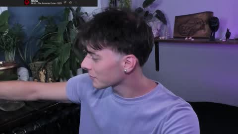 Snapshot of whiteegrimm chatting on September 10, 7:36 pm Gus online show from September 10, 7:36 pm