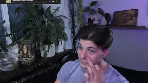 Snapshot of whiteegrimm chatting on September 29, 8:46 pm Gus online show from September 29, 8:46 pm