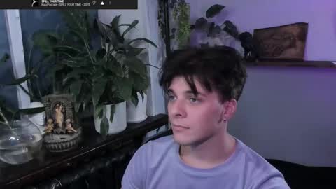 Snapshot of whiteegrimm chatting on October 3, 8:06 pm Gus online show from October 3, 8:06 pm