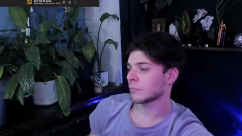 Snapshot of whiteegrimm chatting on January 6, 9:29 pm Gus online show from January 6, 9:29 pm