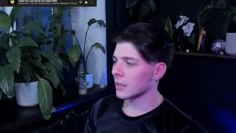 Snapshot of whiteegrimm chatting on January 10, 9:05 pm Gus online show from January 10, 9:05 pm