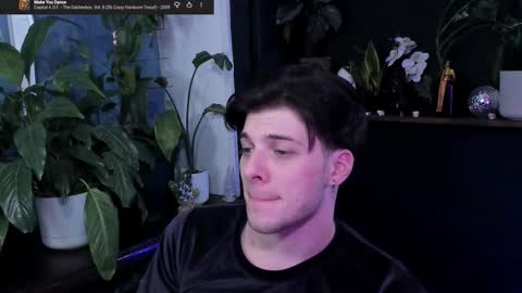 Snapshot of whiteegrimm chatting on January 11, 9:53 pm Gus online show from January 11, 9:53 pm