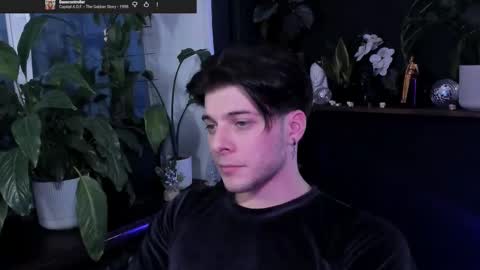 Snapshot of whiteegrimm chatting on January 12, 8:36 pm Gus online show from January 12, 8:36 pm