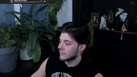 Snapshot of whiteegrimm chatting on January 31, 9:57 pm Gus online show from January 31, 9:57 pm