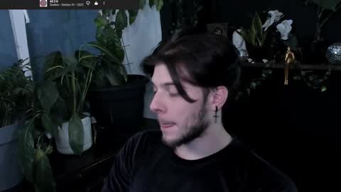 Snapshot of whiteegrimm chatting on February 12, 9:21 pm Gus online show from February 12, 9:21 pm