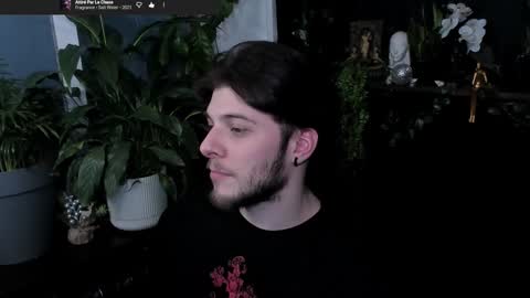 Snapshot of whiteegrimm chatting on February 22, 9:24 pm Gus online show from February 22, 9:24 pm