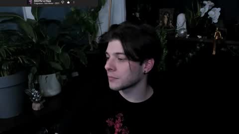 Snapshot of whiteegrimm chatting on February 28, 8:43 pm Gus online show from February 28, 8:43 pm