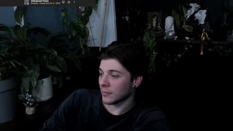 Snapshot of whiteegrimm chatting on March 4, 9:21 pm Gus online show from March 4, 9:21 pm