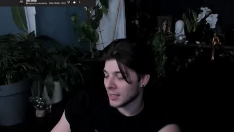 Snapshot of whiteegrimm chatting on March 8, 8:23 pm Gus online show from March 8, 8:23 pm