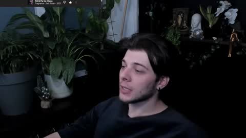 Snapshot of whiteegrimm chatting on March 11, 9:32 pm Gus online show from March 11, 9:32 pm