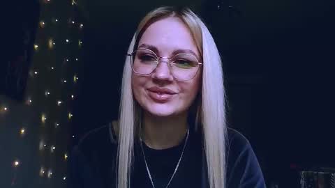 whitehex666 online show from January 8, 10:28 am