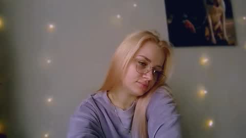 whitehex666 online show from February 13, 11:17 am