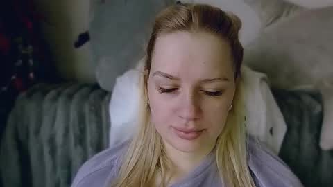 whitehex666 online show from March 15, 9:37 am