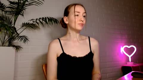 Snapshot of whiteprincessluna chatting on July 21, 1:02 pm You wont find me here on Saturdays and Sundays online show from July 21, 1:02 pm