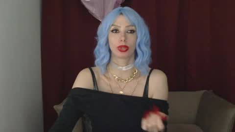 White Queen online show from February 8, 8:10 pm