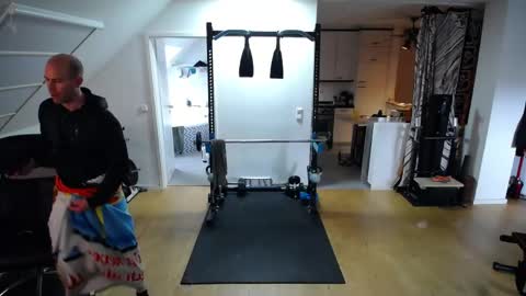 whiterabbit_86 online show from April 2, 12:36 pm