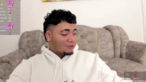 Snapshot of whitesun_01 chatting on February 4, 3:57 pm WhiteSun online show from February 4, 3:57 pm