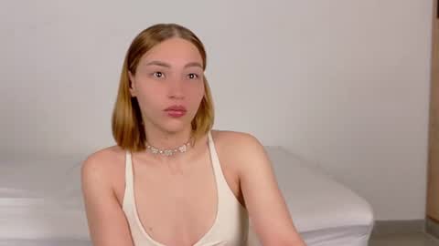 Snapshot of whitesun_01 chatting on June 19, 1:15 pm WhiteSun online show from June 19, 1:15 pm