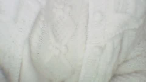 Snapshot of whitesweater chatting on December 5, 8:00 am whitesweater online show from December 5, 8:00 am