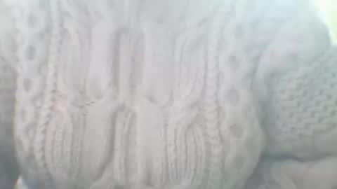 Snapshot of whitesweater chatting on February 19, 7:28 am whitesweater online show from February 19, 7:28 am