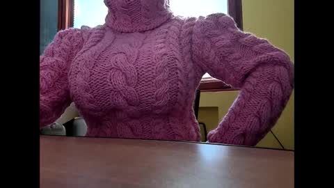 Snapshot of whitesweater chatting on September 19, 6:15 am whitesweater online show from September 19, 6:15 am