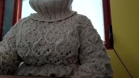 Snapshot of whitesweater chatting on November 26, 7:53 am whitesweater online show from November 26, 7:53 am