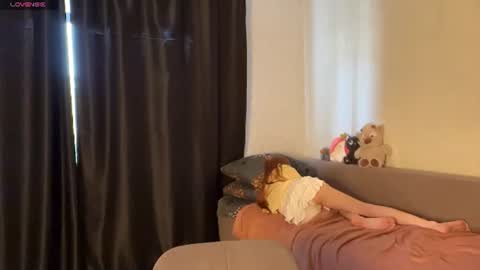 Snapshot of whitneyblaze chatting on July 13, 7:44 am Alaska 3 online show from July 13, 7:44 am