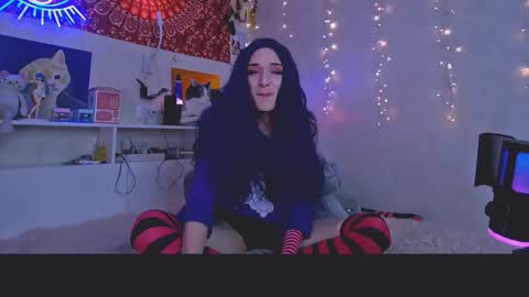 Snapshot of whoalexxa chatting on November 9, 8:29 pm Alexa online show from November 9, 8:29 pm