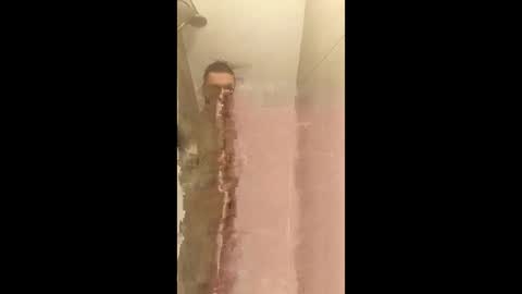 Snapshot of whocard chatting on February 22, 8:07 pm whocard online show from February 22, 8:07 pm