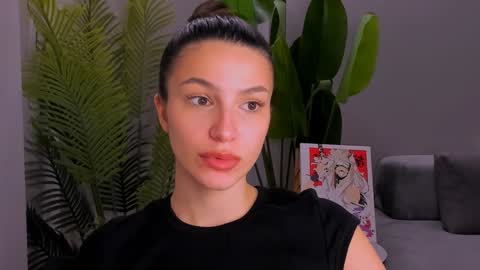 Snapshot of whoislulu chatting on December 12, 12:05 am whoislulu online show from December 12, 12:05 am