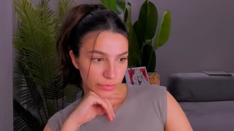 Snapshot of whoislulu chatting on January 31, 1:56 pm whoislulu online show from January 31, 1:56 pm