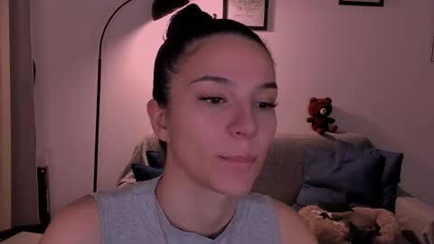 Snapshot of whoislulu chatting on December 4, 1:48 am whoislulu online show from December 4, 1:48 am