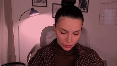 whoislulu online show from March 16, 7:40 pm