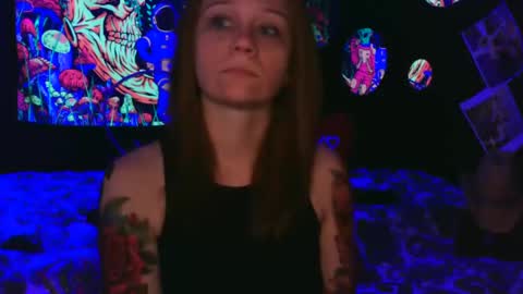 Snapshot of whosplayingwithfire chatting on February 19, 8:12 am Fire C online show from February 19, 8:12 am