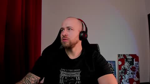 VI online show from December 15, 7:42 pm