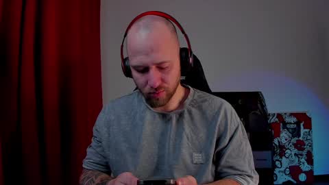 VI online show from December 25, 3:06 pm