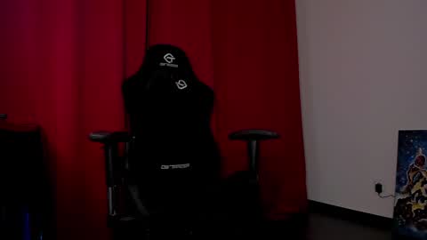 VI online show from February 4, 9:52 pm